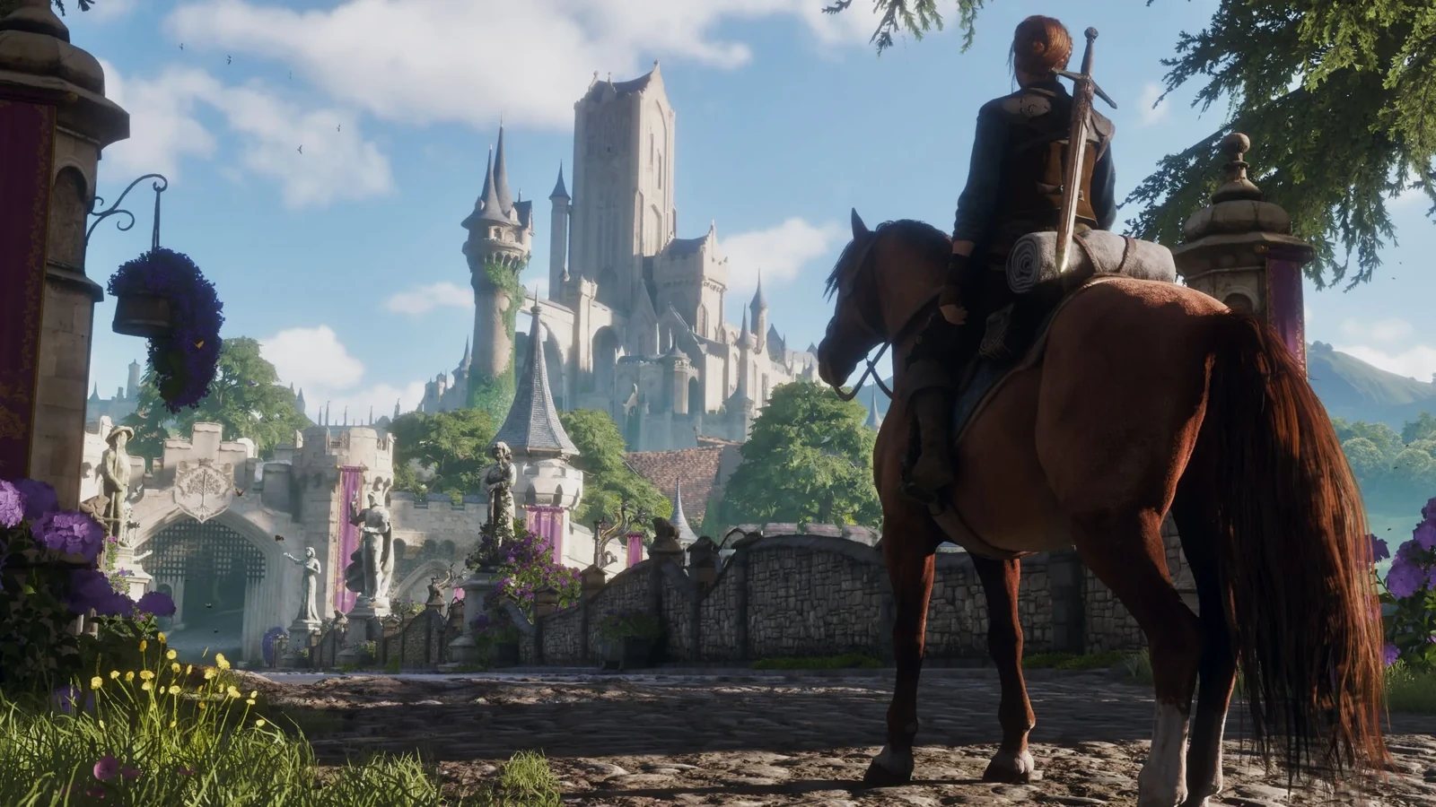 O herói de Fable se aproxima de uma paisagem de castelo iluminada a cavalo em imagens oficiais de gameplay.
